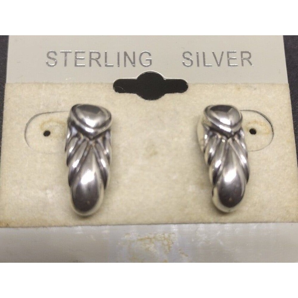 Vintage Sterling Silver Ridged Puffy Dangle Earrings